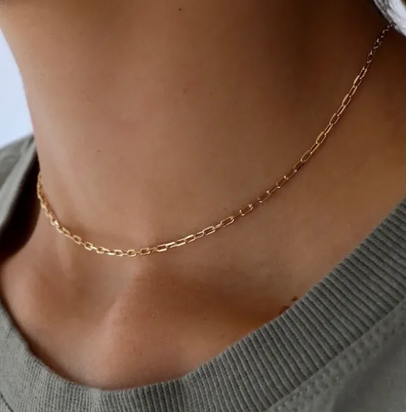 katie_waltman_miniture_pa_2.webp Katie Waltman Miniture Paperclip Necklace